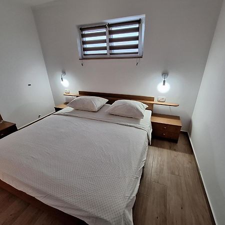 Appartamento Gvacic House Supetarska Draga Esterno foto
